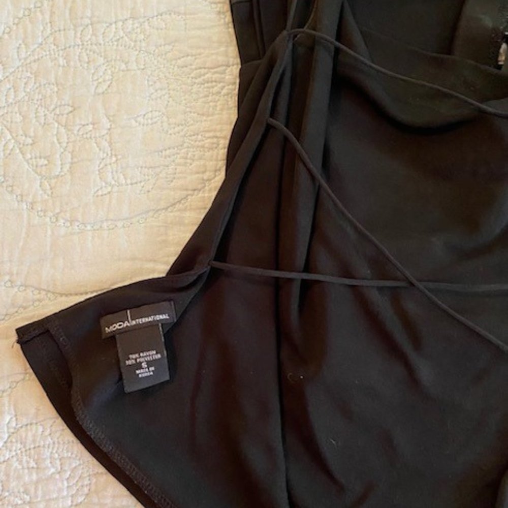 VS-Moda International cocktail pant suits, black & apricot, size small - Picture 3 of 15